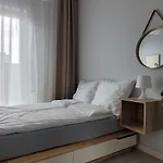 39 شقة *