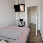 39 شقة *