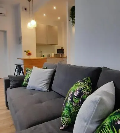 Apartament 39 *