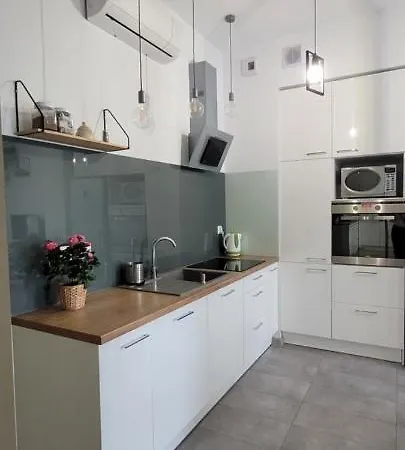 Apartament 39 *