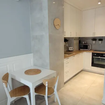 39 Apartament *