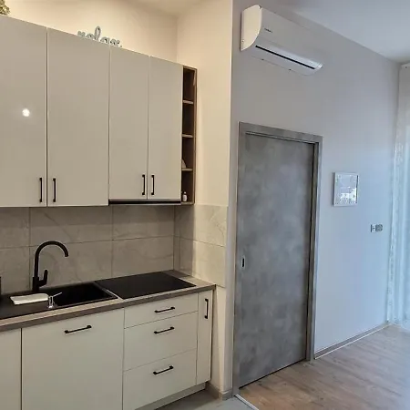 Apartment 39