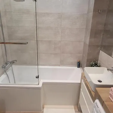 Apartment 39 *